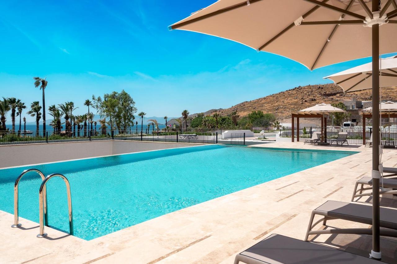 Radisson Collection Hotel, Bodrum أكيارلار المظهر الخارجي الصورة The pool at the hotel